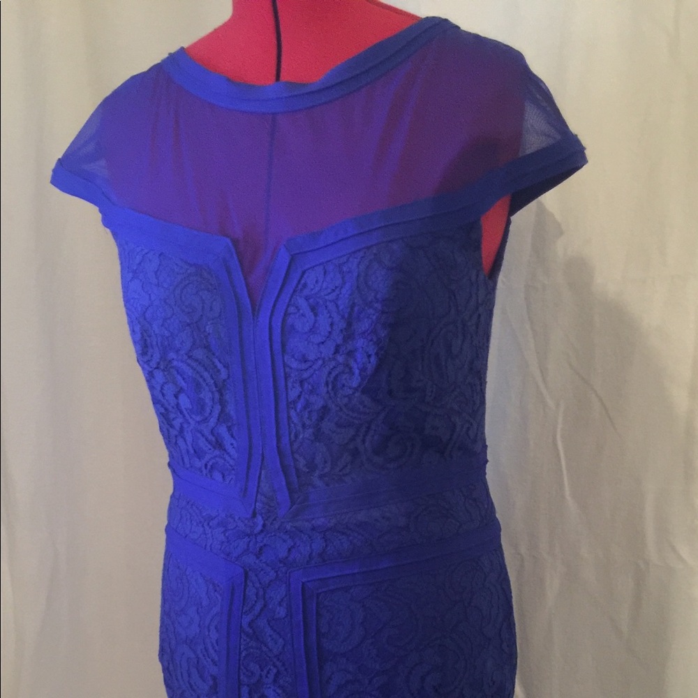 Beautiful blue cocktail dress!